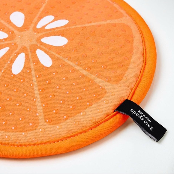 Kate Spade Squeeze the Day gingham pot holder 2-pack set - Picture 3 of 4